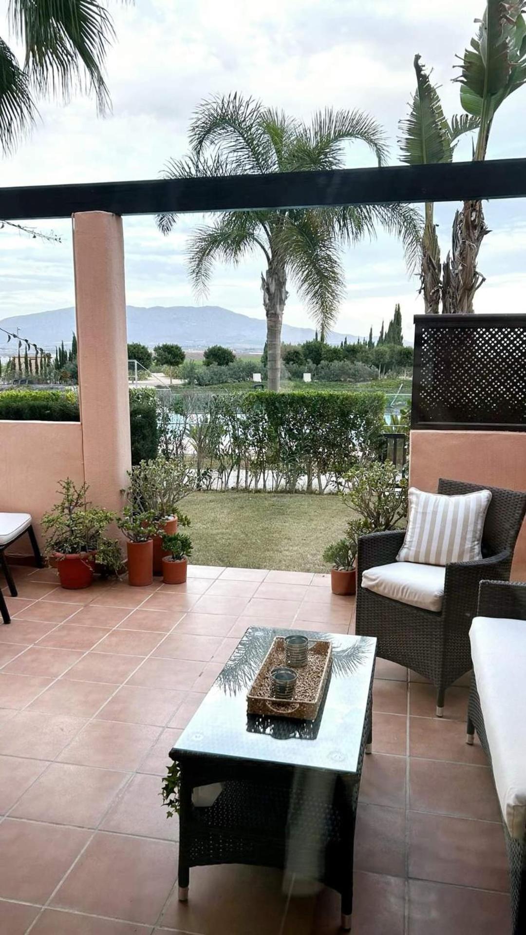 Thistle 2.0B Murcia Exterior photo